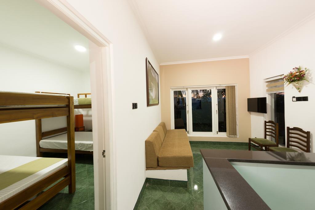 Shalom Residence Канді Екстер'єр фото
